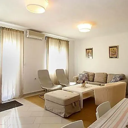 House 1581 3* 풀라