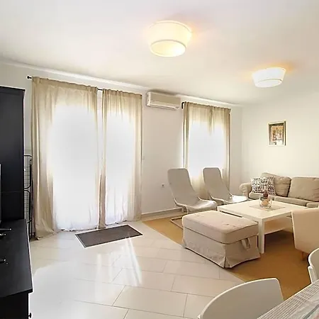 House 1581 3* 풀라